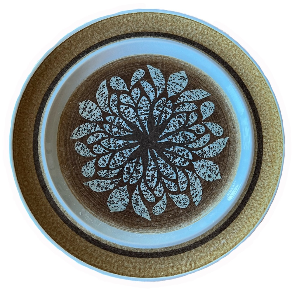 Vintage Franciscan Earthenware "Nut Tree" Dinner Plates